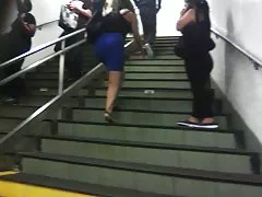 Peitões as brasileirinhas porno gratis tremem e porra grossa escorre na boca de uma vagabunda.