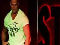 loira vídeo de pornô as brasileirinhas com bunda grande tatuada engole Pau grande