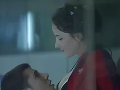 Gueixa madura de olhos estreitos conheceu o filme pornô brasileirinhas novinhas melhor cliente de beijos