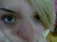 Sexo quente e apaixonado no trabalho com brasileirinha vídeo de pornô uma garota e um homem de terno