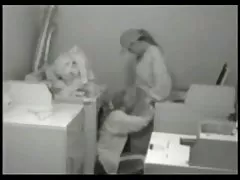 Duas vídeo pornô com as brasileirinhas mulheres peitudas safadas peladas na cama