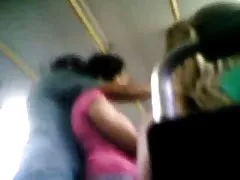 Sexo fresquinho video porno com as brasileirinhas no balanço com recheio no cuzinho