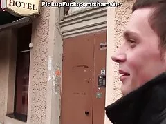 Mulheres orientais sensuais organizam um ménage à trois com um homem vídeo das brasileirinhas de pornô de merda