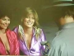 Morena Daphne Angel em filme pornô de qualidade Dedilhando sua buceta em filme filme pornô das brasileirinhas óleo